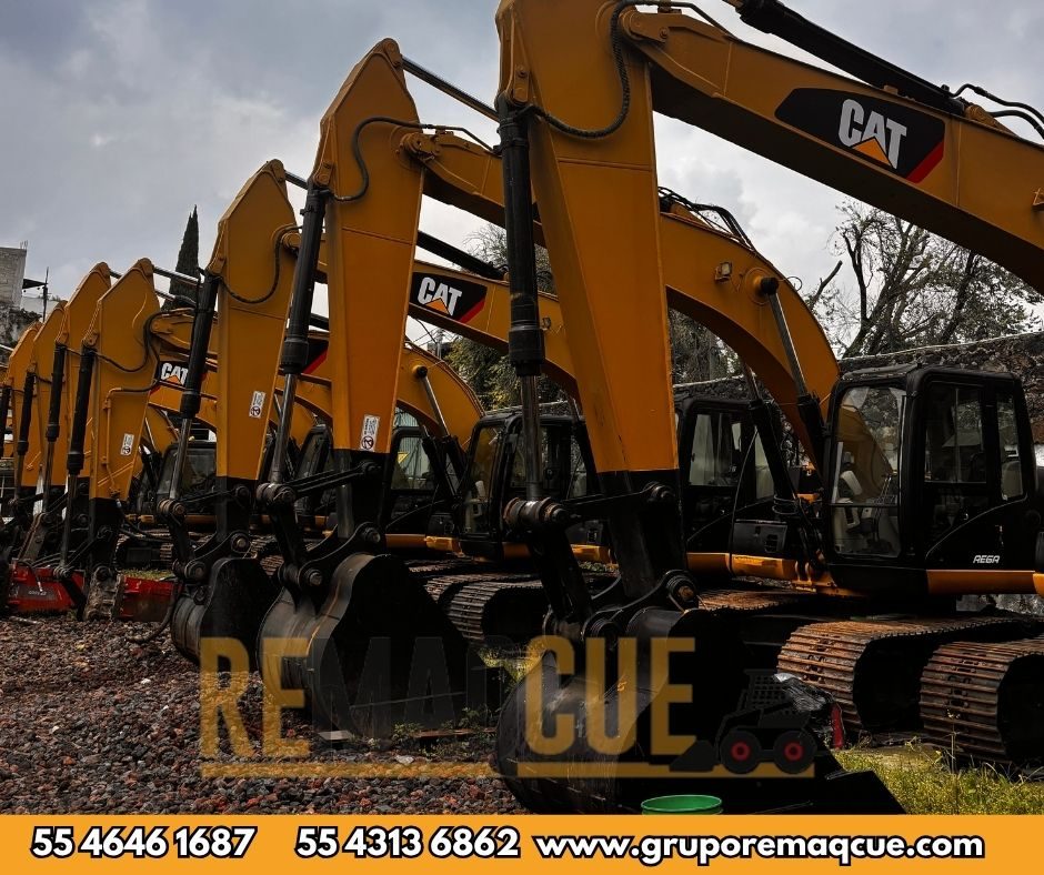 Renta de excavadoras en CDMX — Grupo Remaqcue